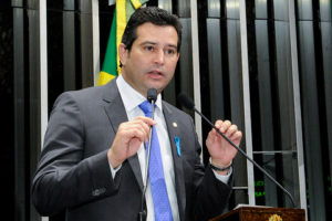 Câmara instala comissão externa para investigar Petrobras