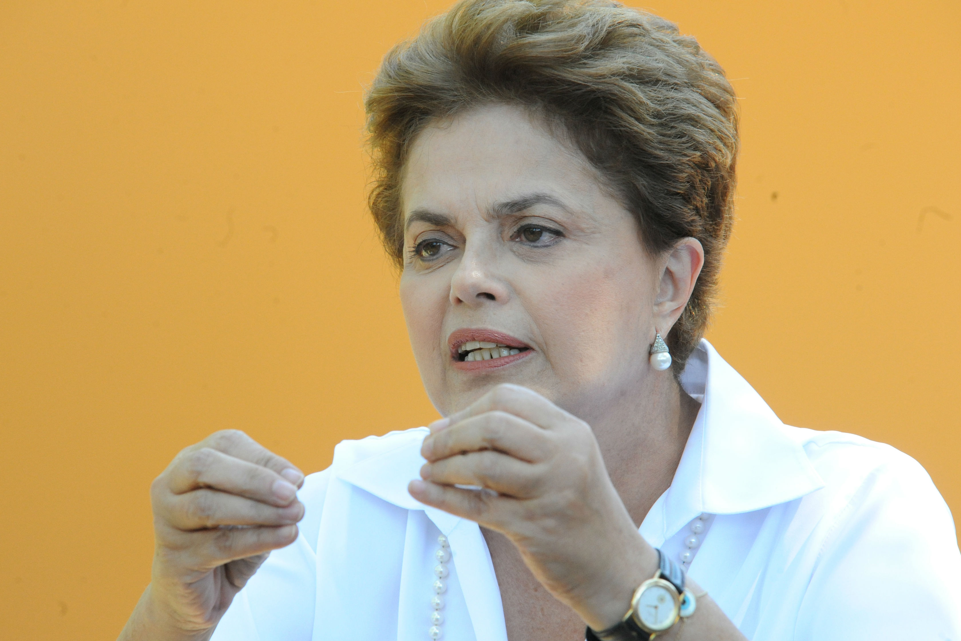 Dilma perde 6,7 pontos em nova pesquisa de intenção de voto