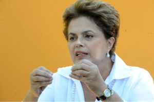 Dilma cai seis pontos percentuais, diz Datafolha