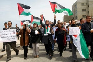 Após reconciliação palestina, Israel suspende negociações de paz