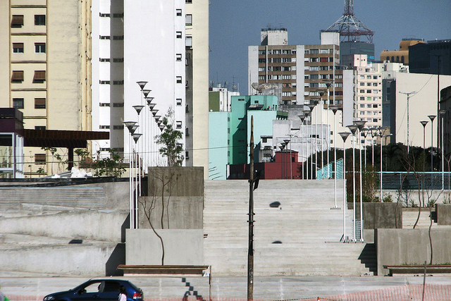 Uma lei para acabar com os abusos das imobiliárias