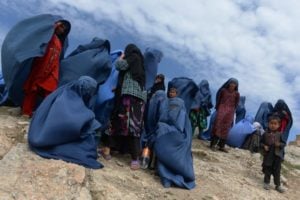 No Afeganistão, mulheres recorrem ao aborto para evitar exclusão social