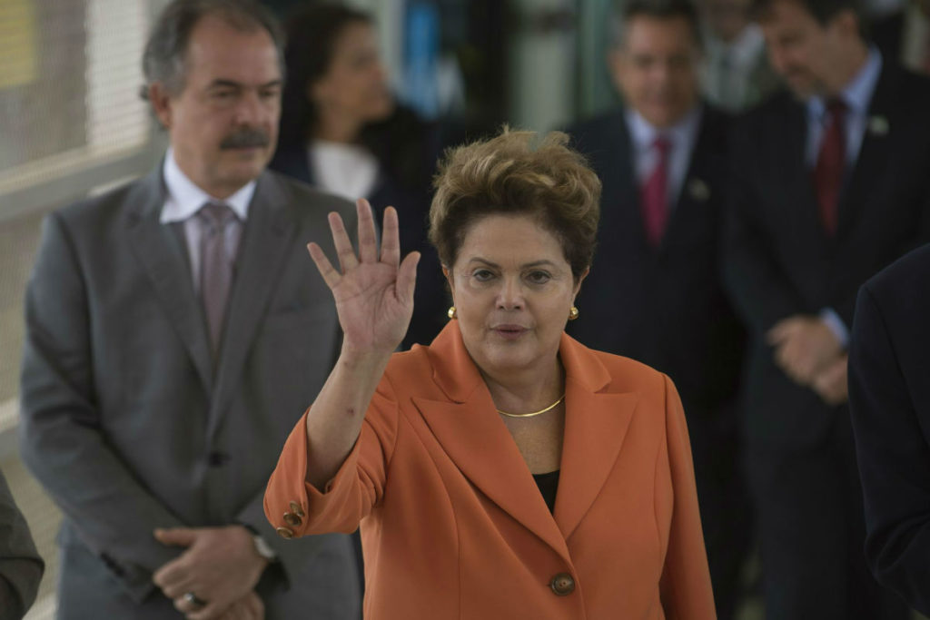 “Não me abaterei com isso”, diz Dilma sobre hostilidade na Copa