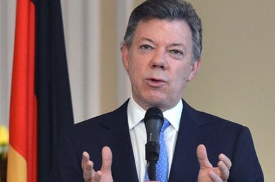 Juan Manuel Santos é reeleito presidente da Colômbia