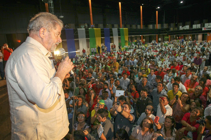“Nunca faltei com respeito a um presidente”, diz Lula