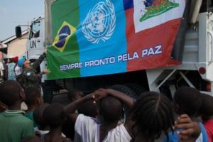Missão brasileira no Haiti completa 10 anos em meio a incertezas
