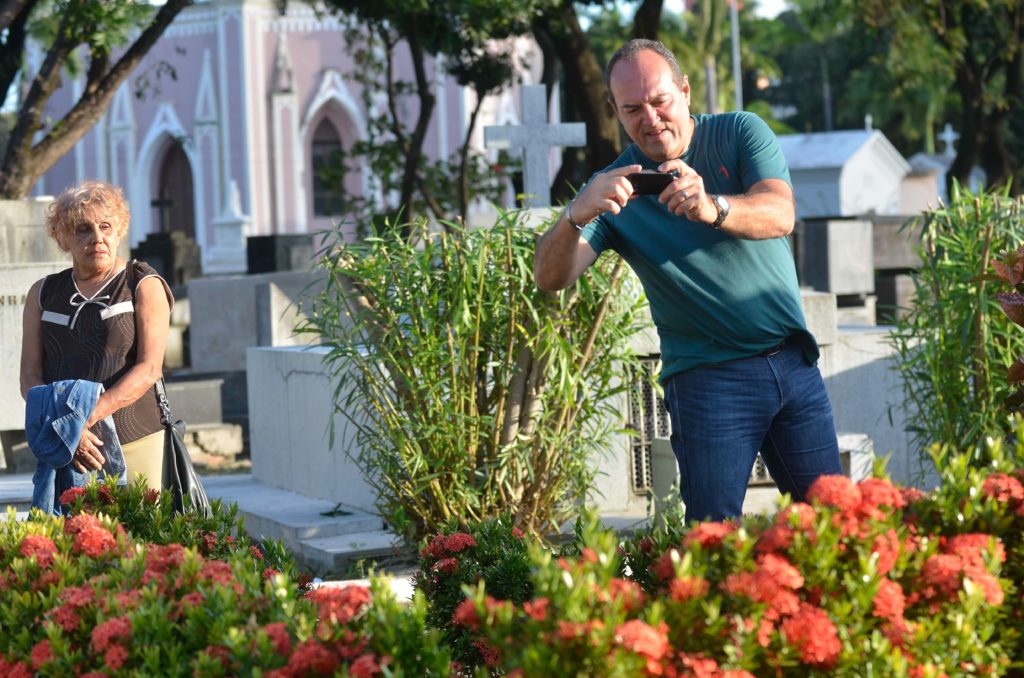 Prefeito do Recife diz que datas de velório e enterro de Campos são incertas