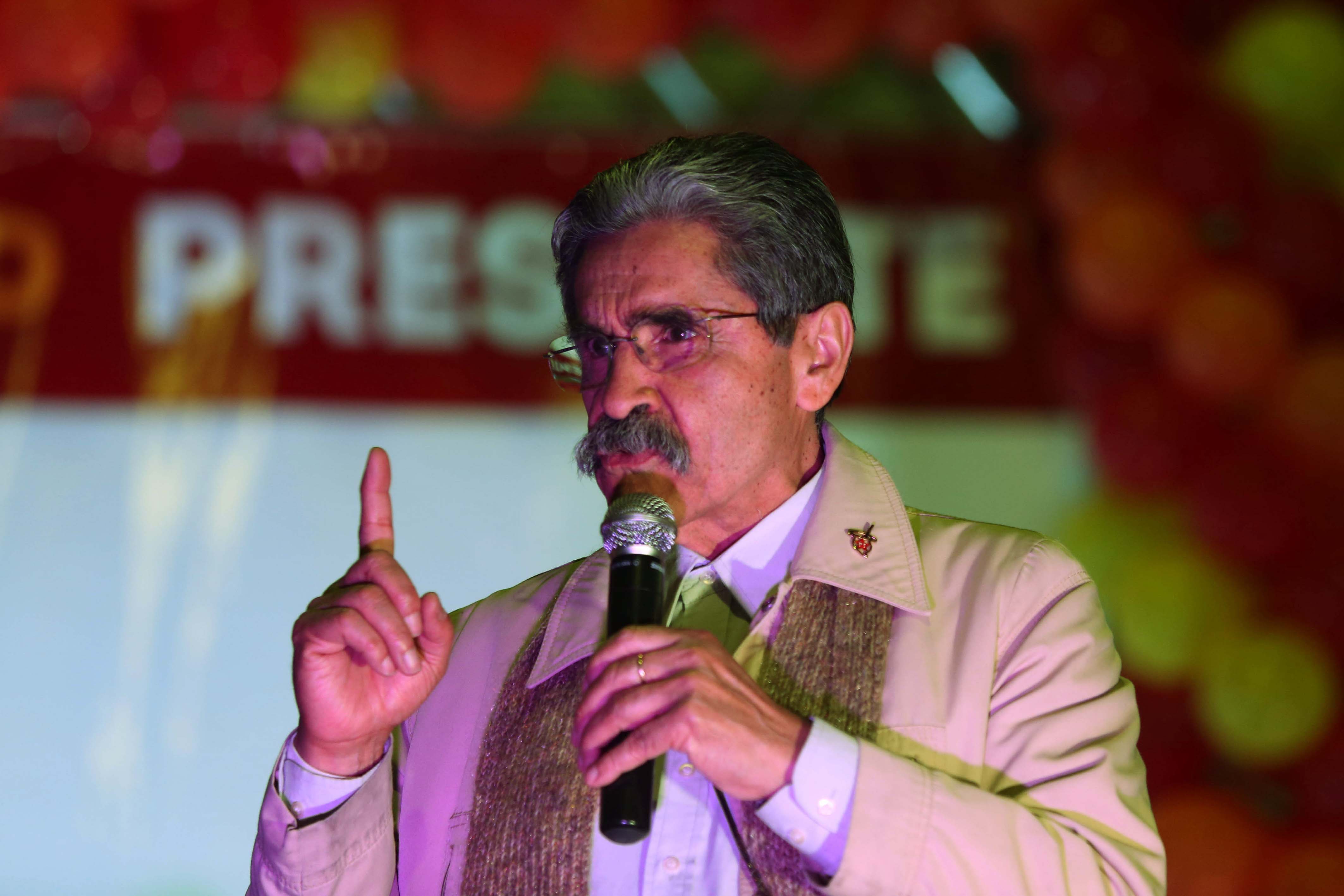 PT se acomodou em ter poder e cargo, diz Olívio Dutra