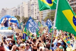 TSE proíbe propagandas em que Dilma e Aécio trocam acusações