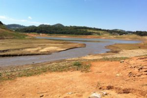 Sabesp captou mais água que o permitido no volume morto do Cantareira