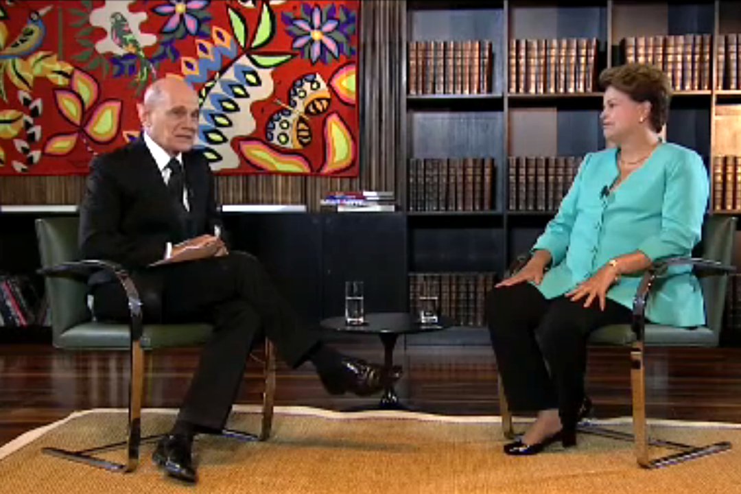 Dilma fala em criminalização da homofobia em entrevista