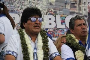 O “fator Aécio Neves” nas eleições bolivianas