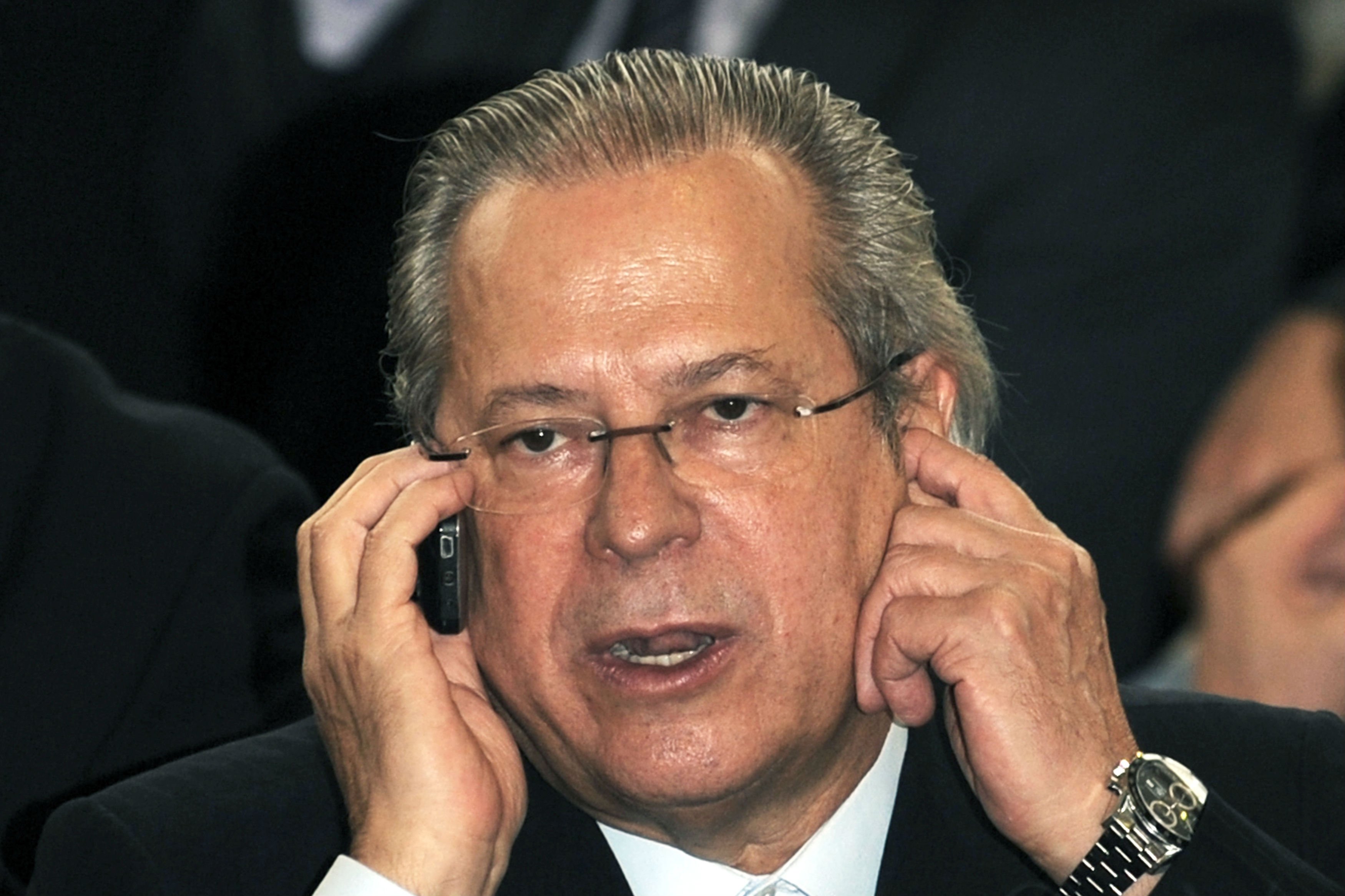 STF autoriza José Dirceu a cumprir restante da pena em casa