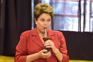 Dilma prepara guinada à direita na economia