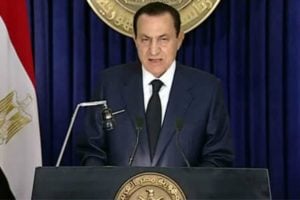 Egito: Justiça anula condenação de Mubarak à prisão perpétua