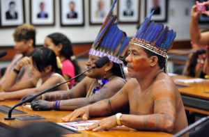 Povos indígenas: ainda uma vez o esbulho