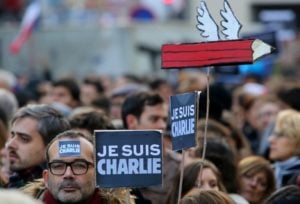 Protestamos contra o terrorismo, não por Charlie