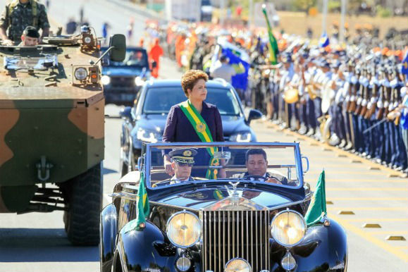 Dilma formou os ministérios com o objetivo de acalmar os mercados, assim como Lula fez em 2002 