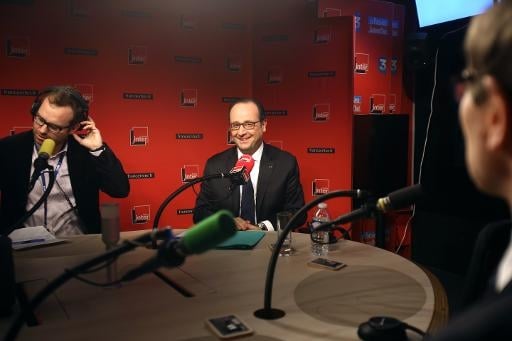 Gregos podem escolher destino mas devem respeitar compromissos, diz Hollande