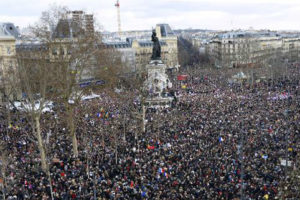 Cerca de 1 milhão de pessoas devem ir às ruas de Paris