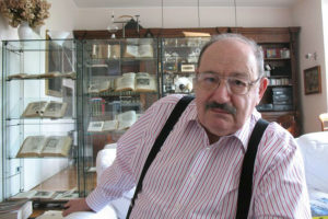 Umberto Eco e o manual do mau jornalismo