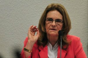 Graça Foster renuncia à presidência da Petrobras
