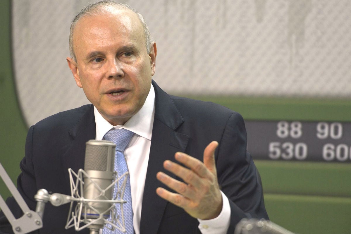 Guido Mantega é hostilizado no Hospital Albert Einstein