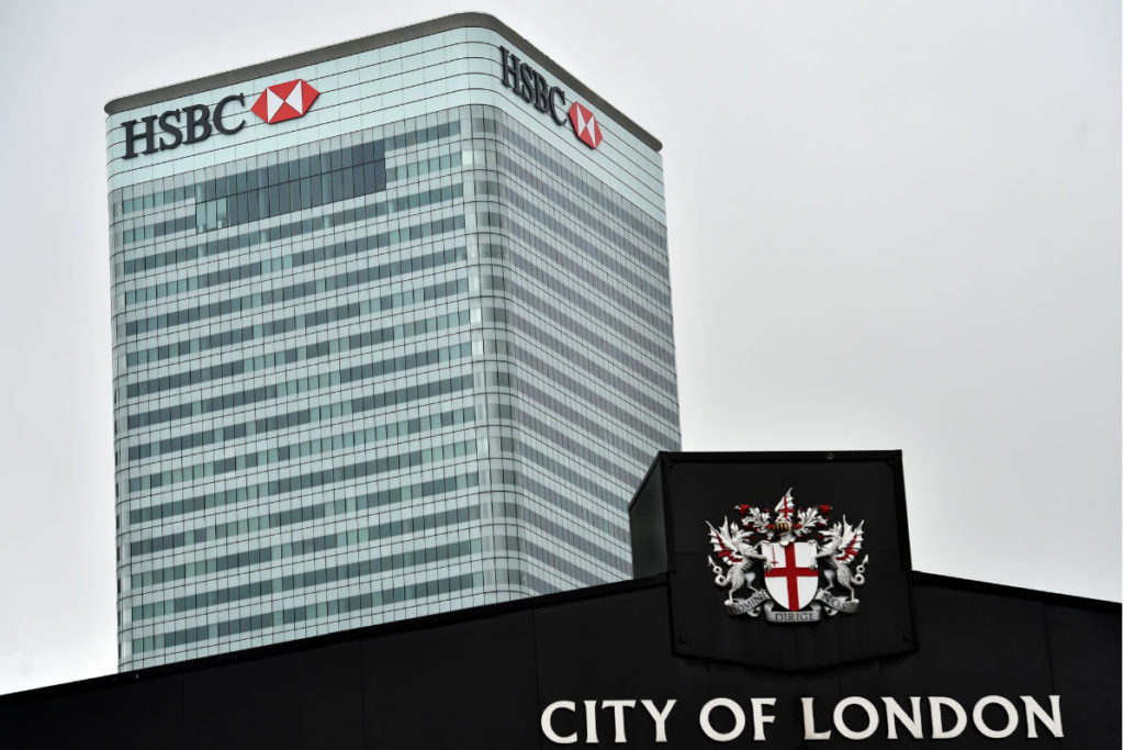HSBC manteve 109 milhões de reais de empresários de ônibus do RJ