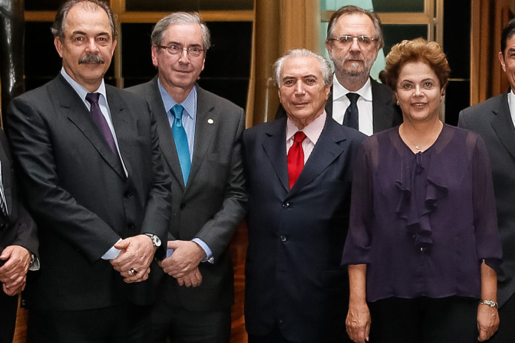 Entenda por que o “Fora CorruPTos” não ajuda o País