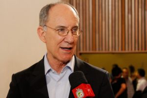 Rui Falcão aciona PGE contra Bolsonaro e fazendeiros por propaganda eleitoral antecipada
