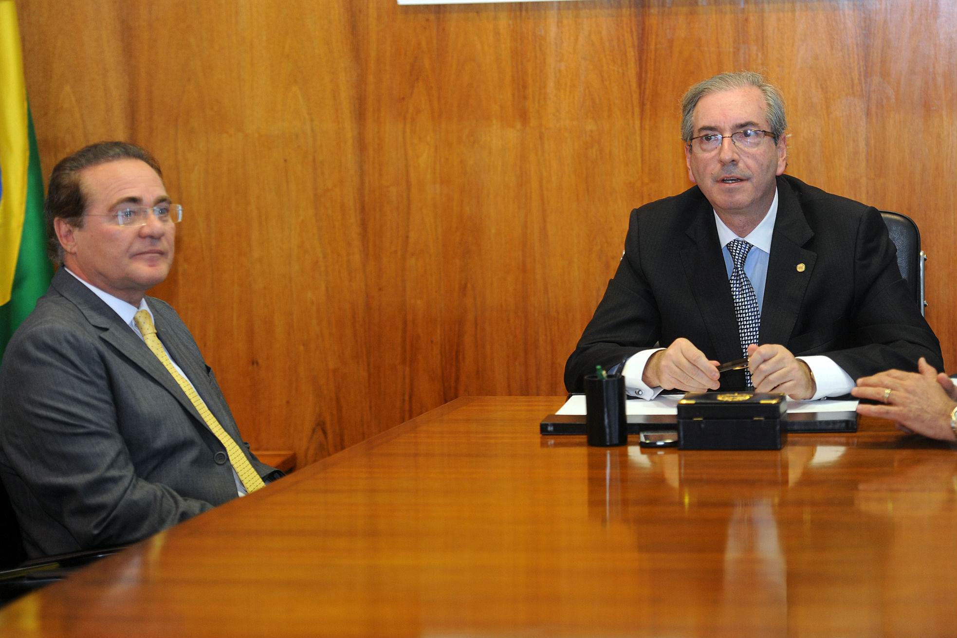 Renan Calheiros (PMDB-AL) e Eduardo Cunha (PMDB-RJ), presidentes do Senado e da Câmara, respectivamente, são investigados por corrupção 