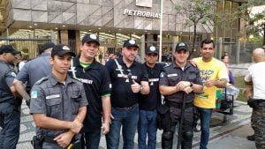Em busca de um mártir?