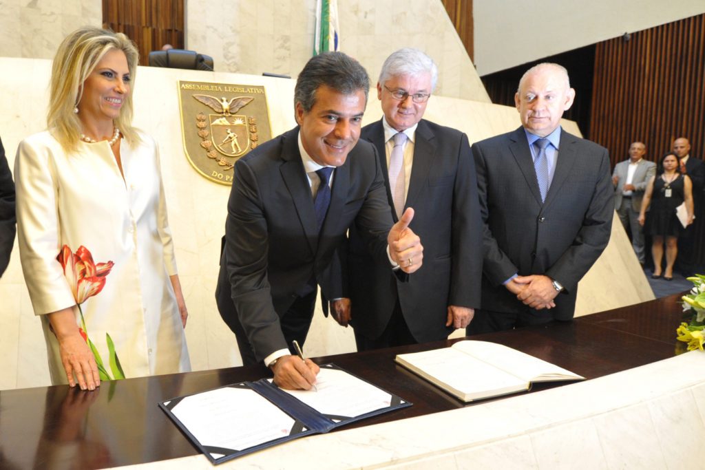 O governo Richa desmancha-se no ar