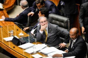 Terceirização: Eduardo Cunha sofre primeira grande derrota