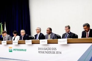Petrobras tem prejuízo de 6,2 bilhões de reais com corrupção