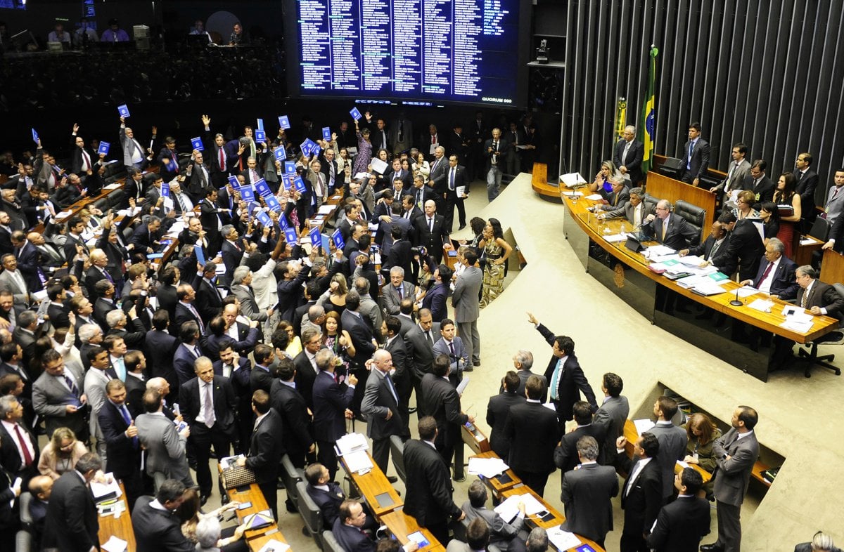 Pedetistas ameaçam deixar partido por votação a favor da PEC dos Precatórios