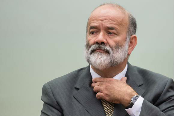 Tesoureiro do PT nega doações ilegais de fornecedores da Petrobras
