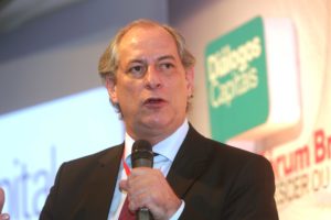 “Brasília está dominada por uma coalizão de gatunos”, diz Ciro Gomes