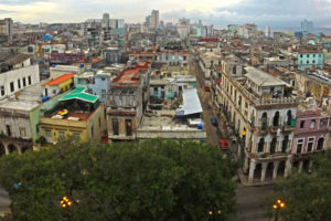 Cuba confronta turistas dos EUA com outro lado da história