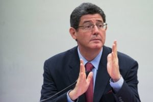 Após críticas de Bolsonaro, Joaquim Levy pede demissão do BNDES