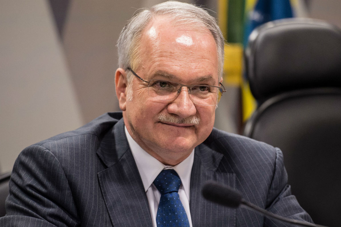 Comissão do Senado aprova Luiz Edson Fachin para o STF