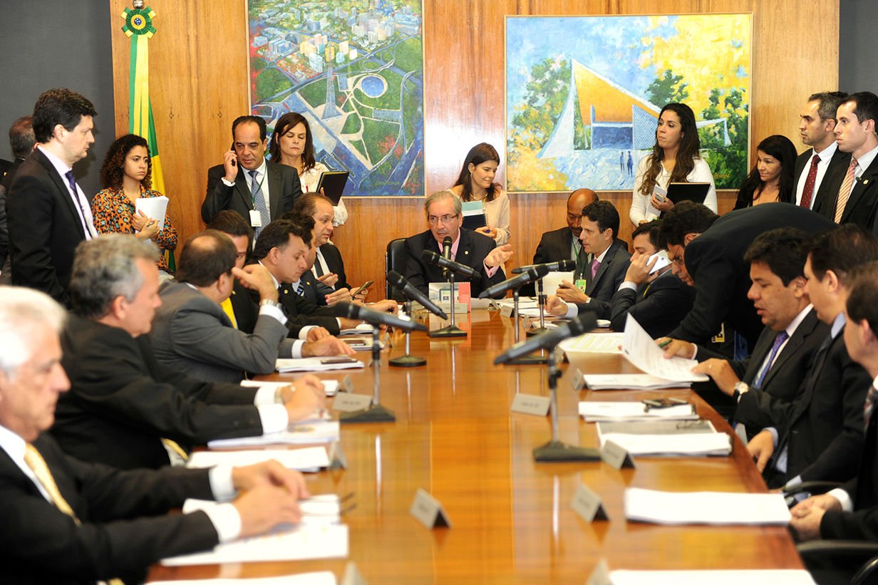 Reunião de líderes da Câmara com Eduardo Cunha: o sistema não fará reformas que prejudiquem os que se beneficiam dele 