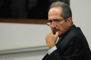 Minoria no Congresso é insustentável, diz Aldo Rebelo