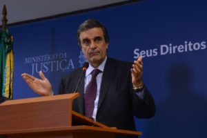 Governo apoiará pena maior para jovem infrator