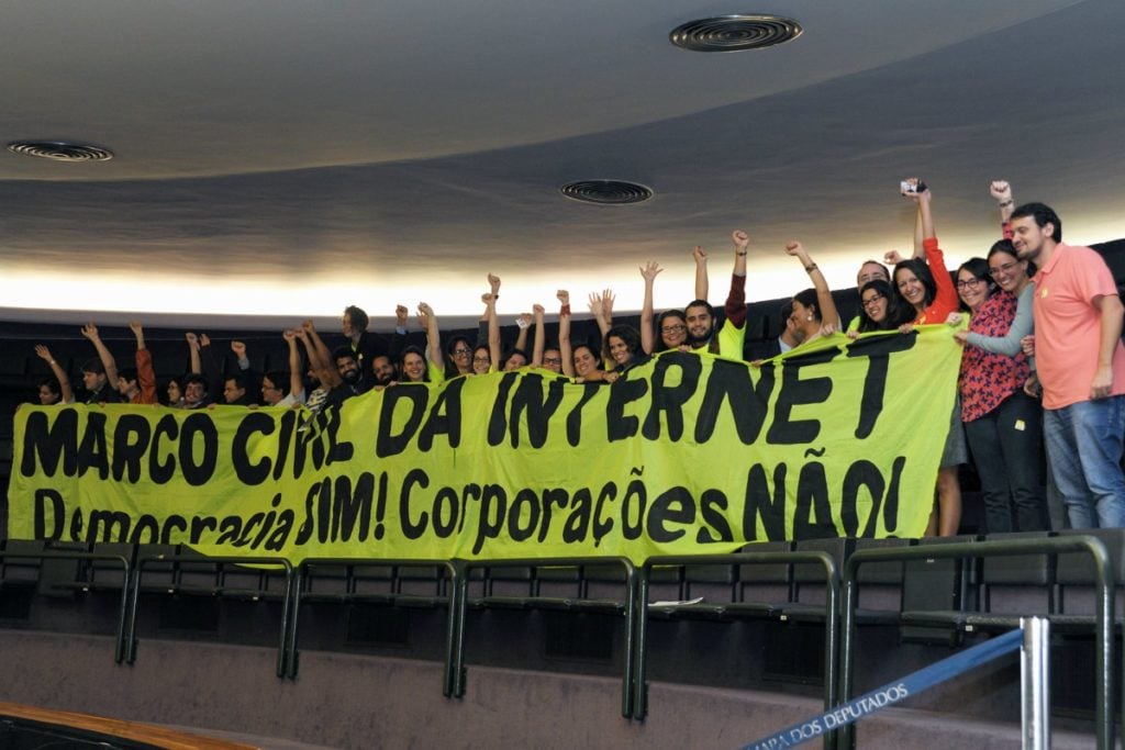 Um ano de Marco Civil em vigor, um ano sem regulamentação