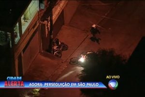 PM filmado atirando em suspeito é afastado do cargo