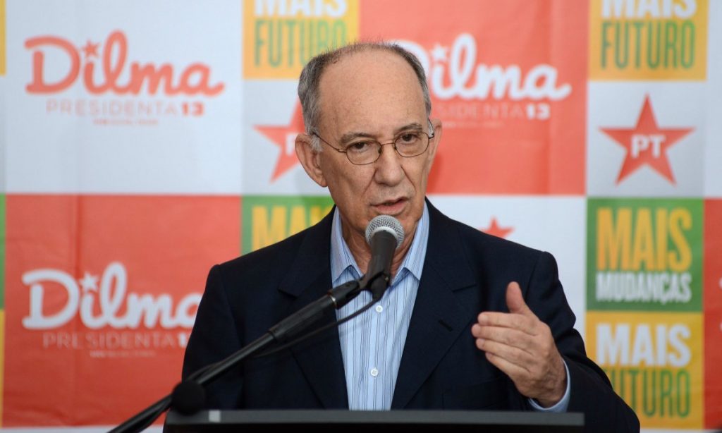 ‘Dilma não estava sendo julgada no congresso do PT’, diz Rui Falcão