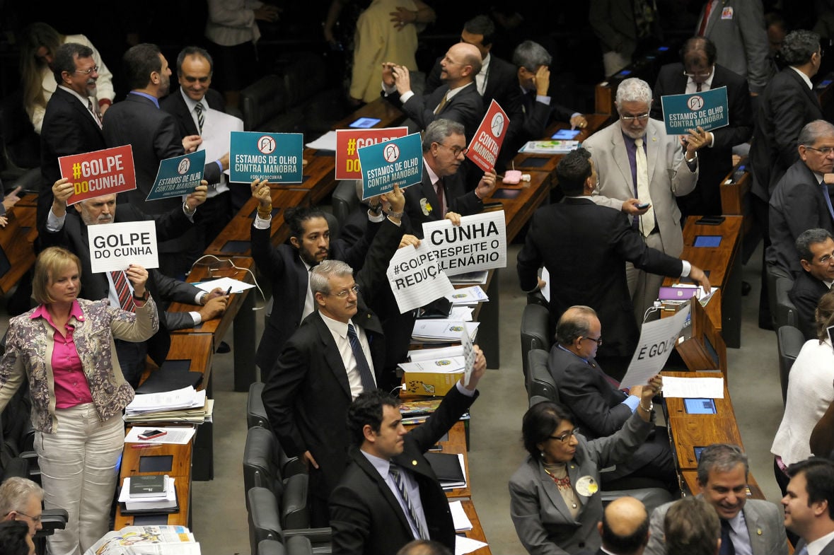 Veja como cada deputado votou na redução da maioridade penal