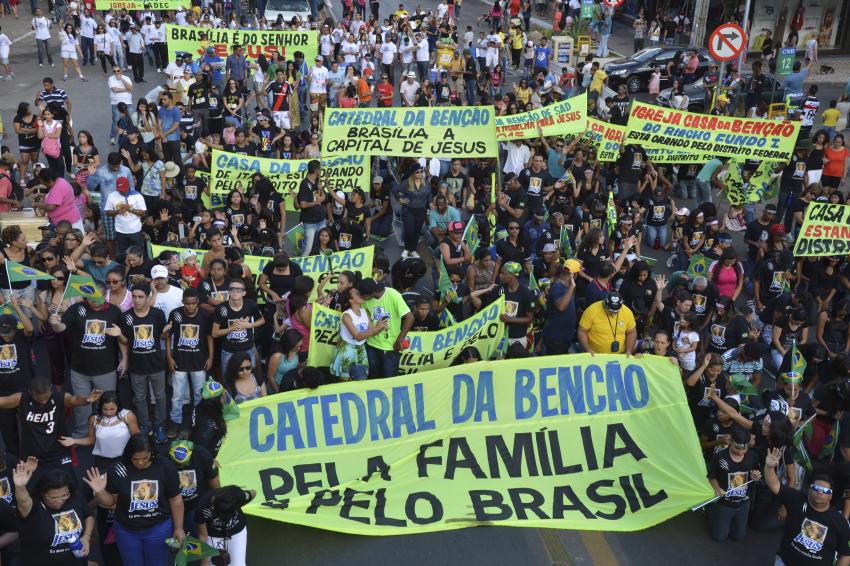 Descrença política e insegurança: vivemos uma crise de autogestão?