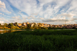 Tietê, um rio de sujeira e contradições